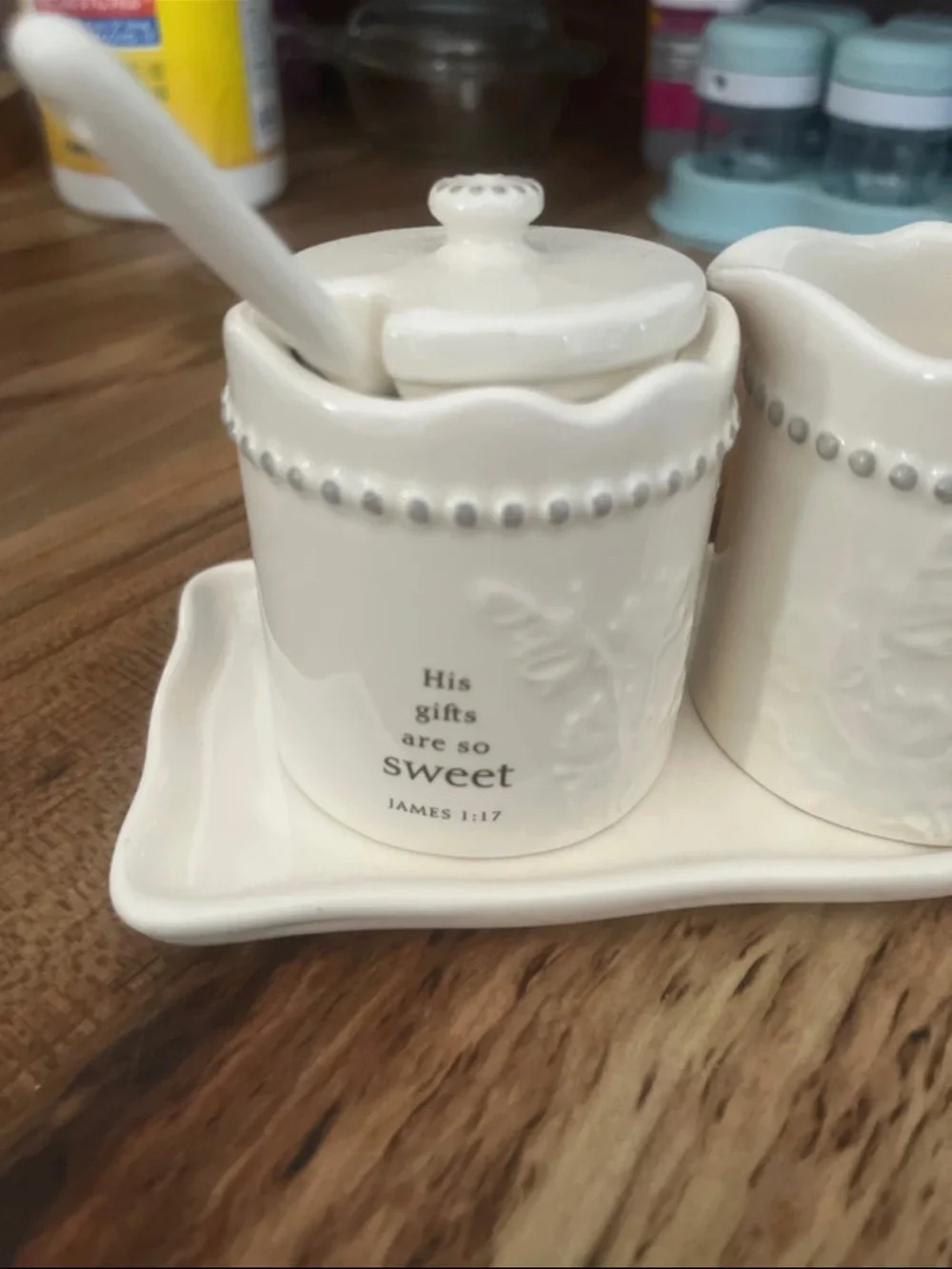 Ceramic Sugar and Creamer Set in White with Tray - Classic Tabletop Serving